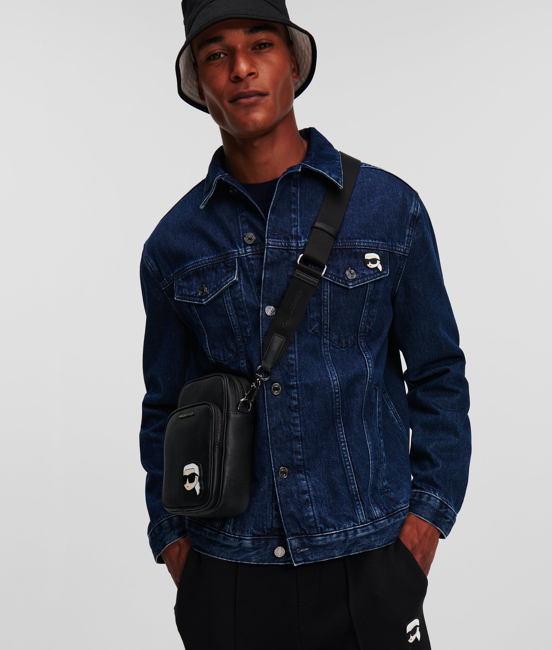 IKON KORE NORTH-SOUTH CROSSBODY