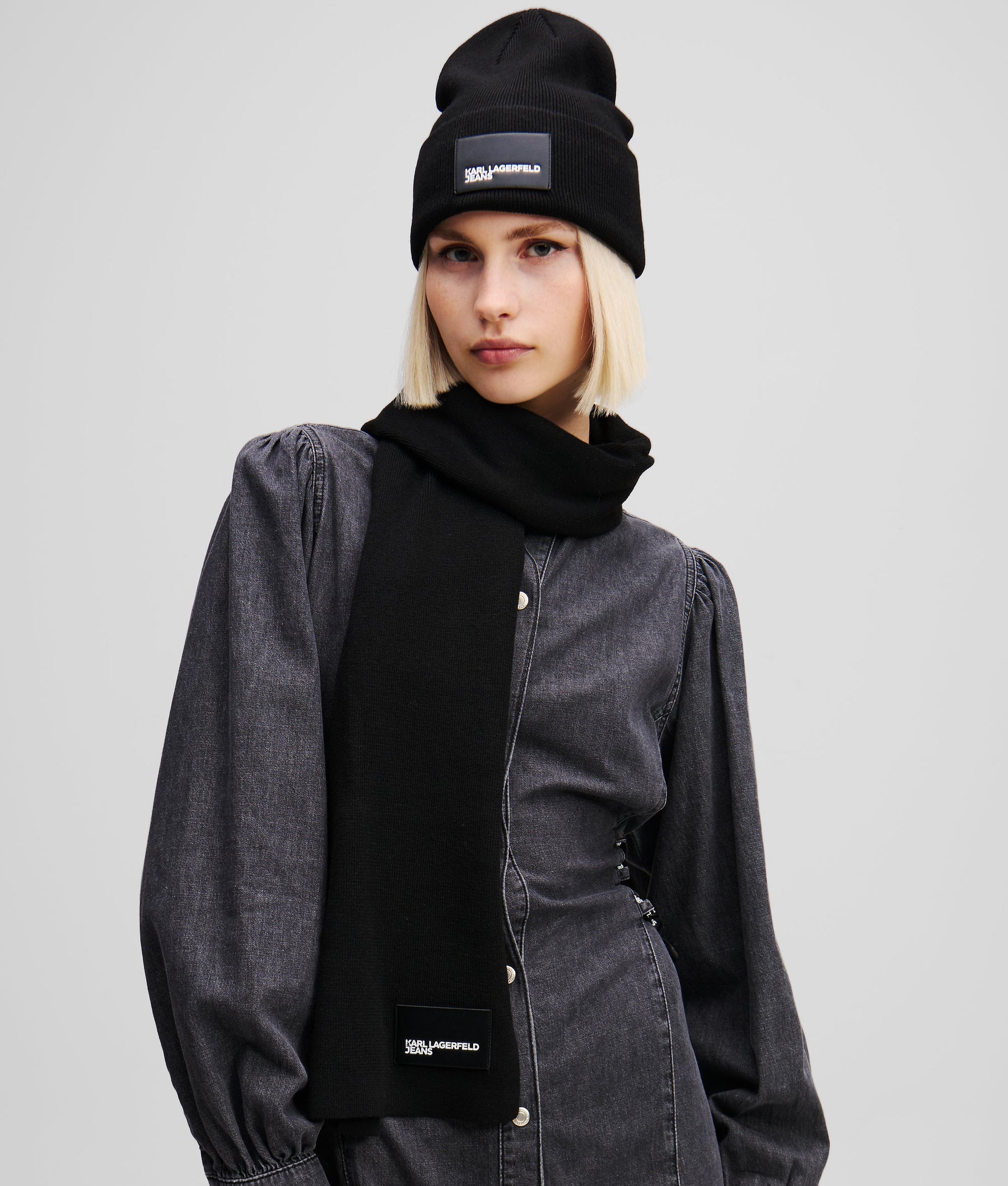 BEANIE AND SCARF GIFT SET