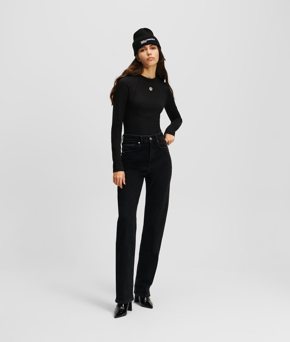 HIGH-RISE STRAIGHT JEANS