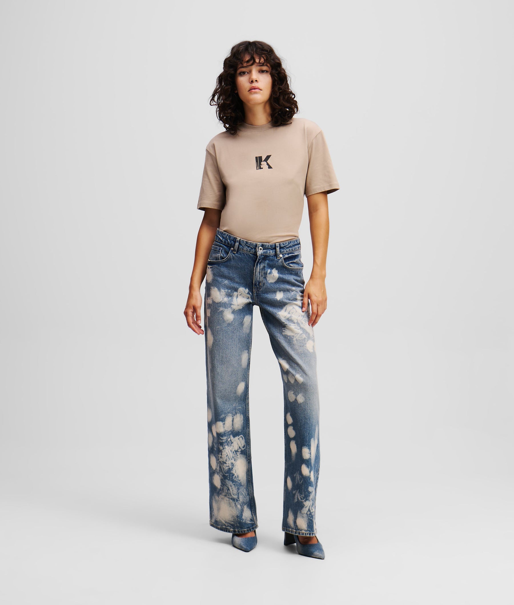 BLEACHED MID-RISE RELAXED JEANS
