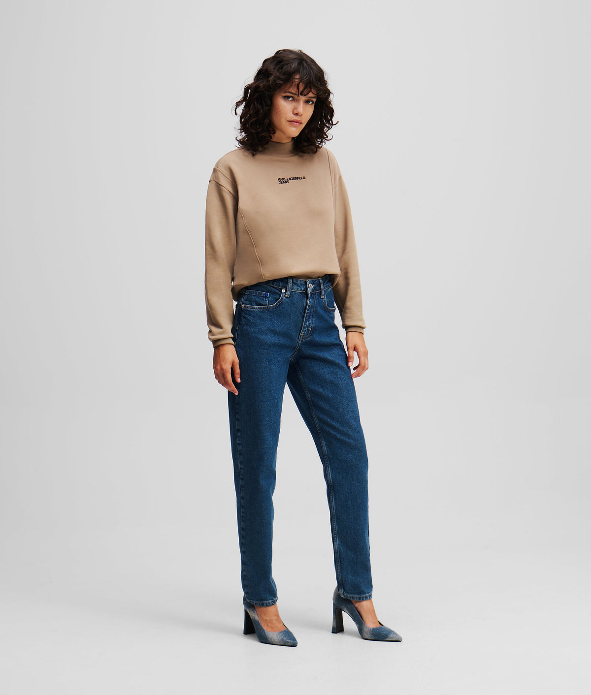 MOM JEANS