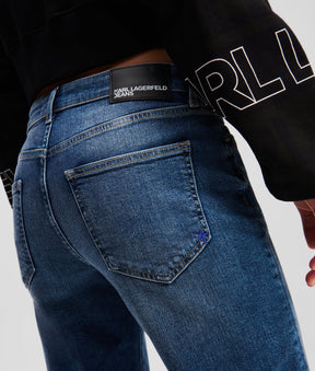 MID-RISE SLIM JEANS