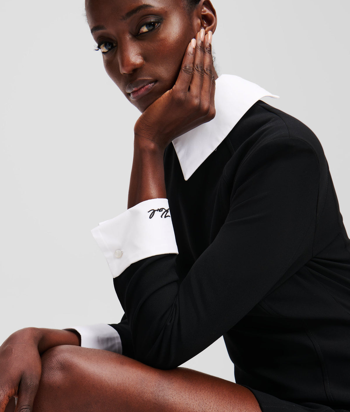 WHITE COLLAR DRESS
