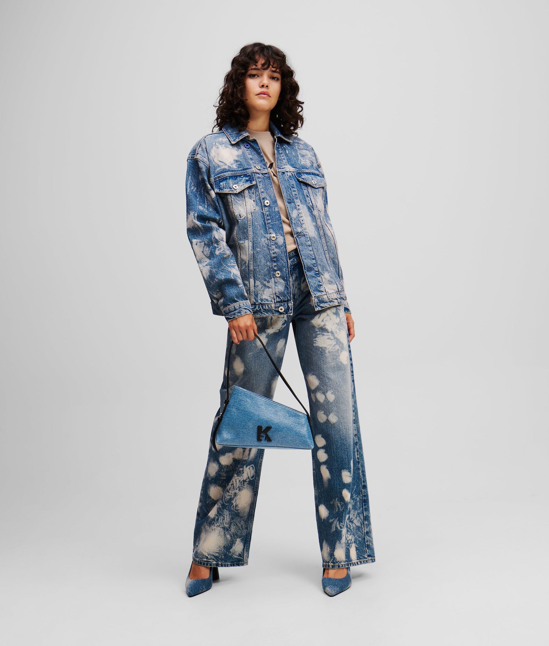 RELAXED-FIT BLEACHED DENIM JACKET