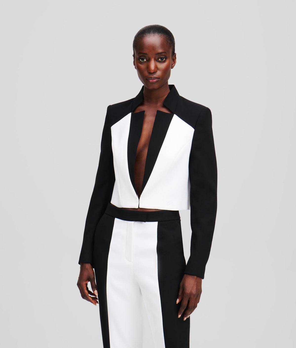 COLOR-BLOCK TAILORED BLAZER