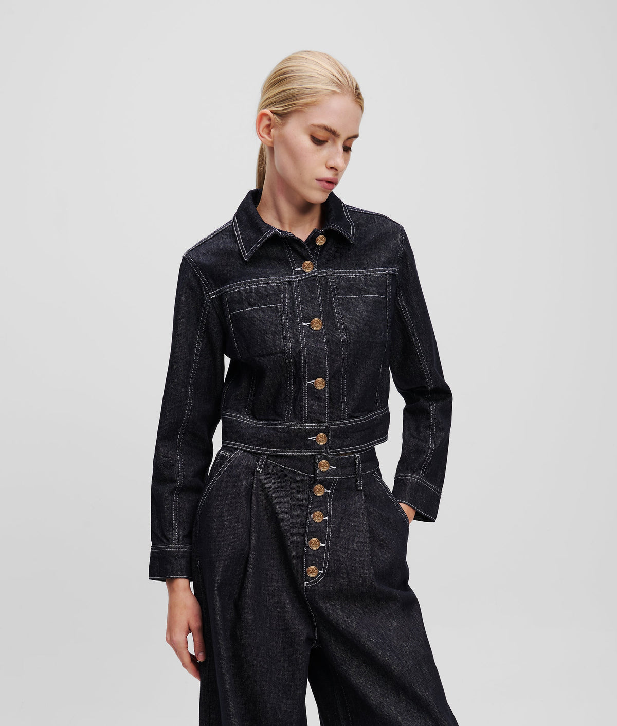 CROPPED DENIM JACKET