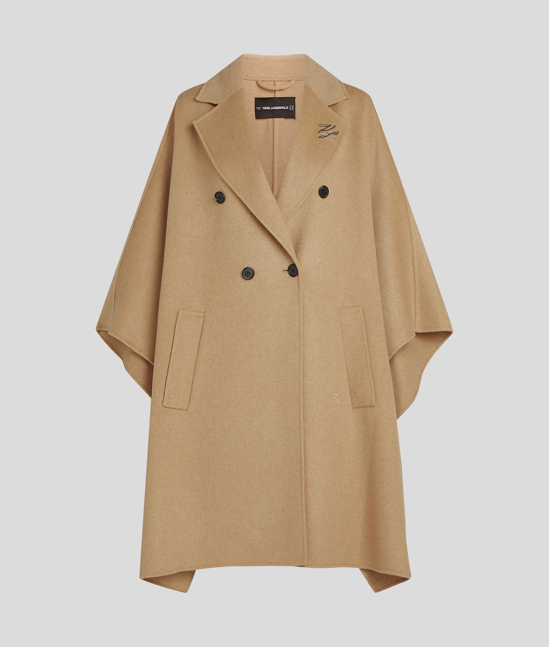 SOFT WOOL CAPE