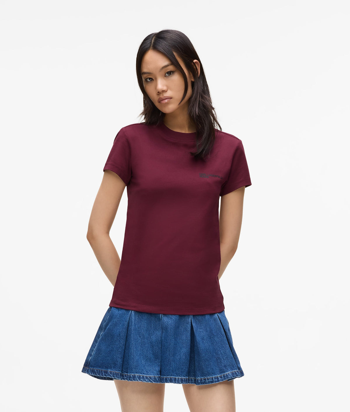 SLIM-FIT T-SHIRT