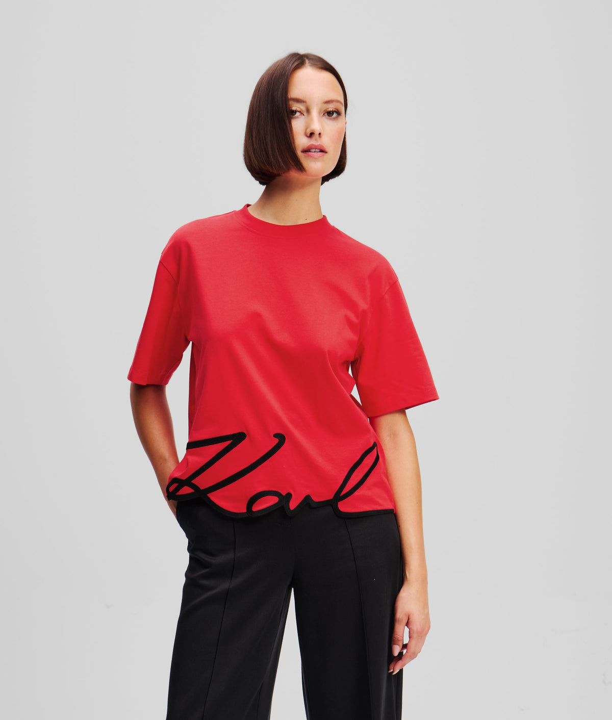 SIGNATURE HEM T-SHIRT