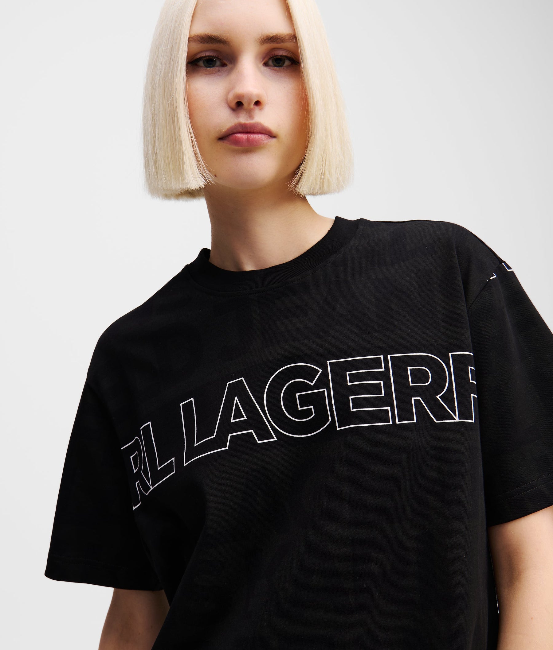 ALL-OVER LOGO T-SHIRT