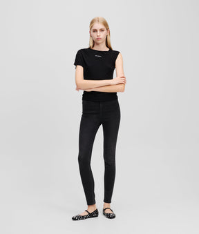 ONE SLEEVE T-SHIRT