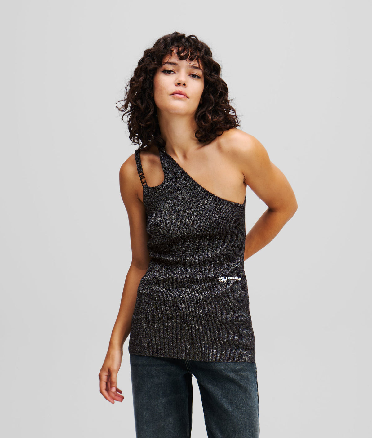 METALLIC ONE-SHOULDER TOP