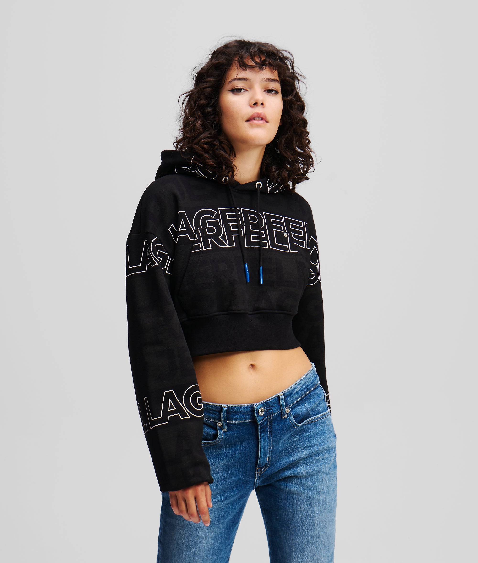 OVERSIZED CROPPED HOODIE