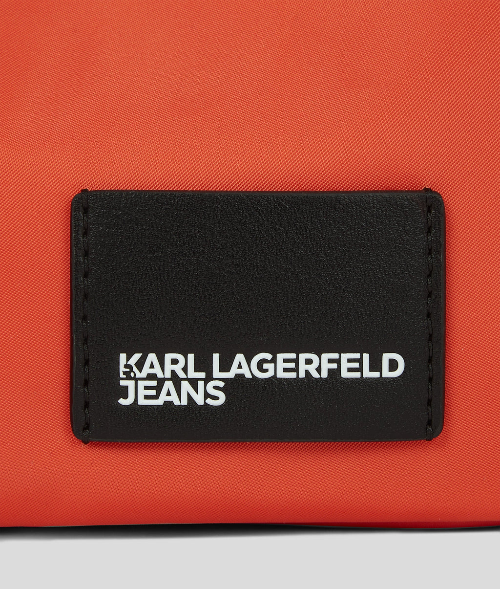 STREET NYLON SHOULDER BAG