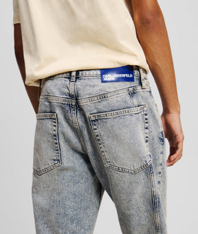 ACID WASH TAPERED JEANS