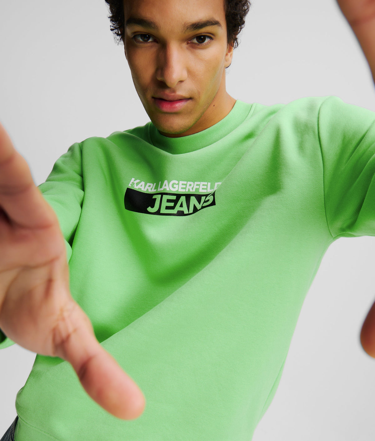 LOGO SWEATSHIRT
