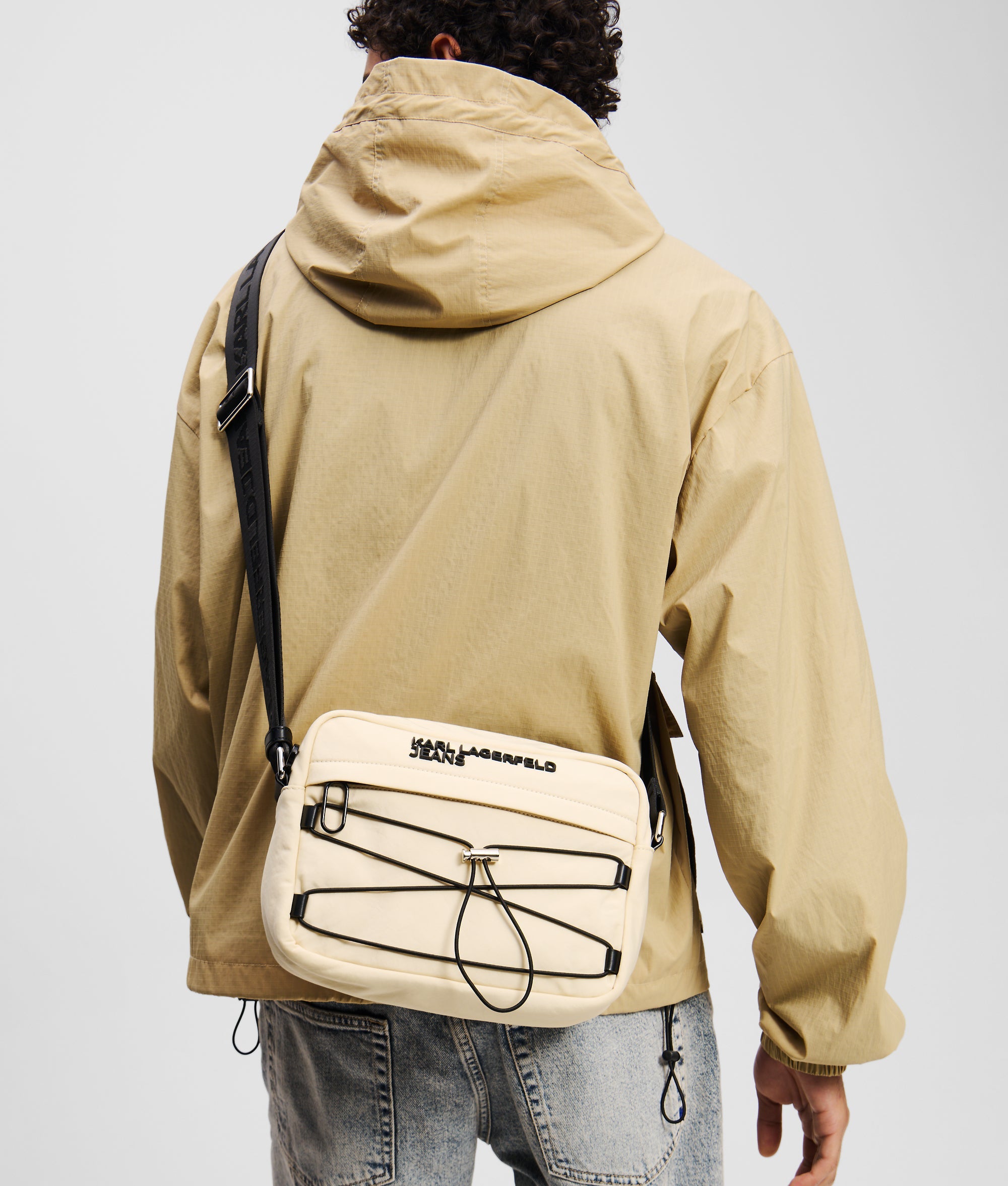 UTILITY DRAWSTRING CROSSBODY BAG