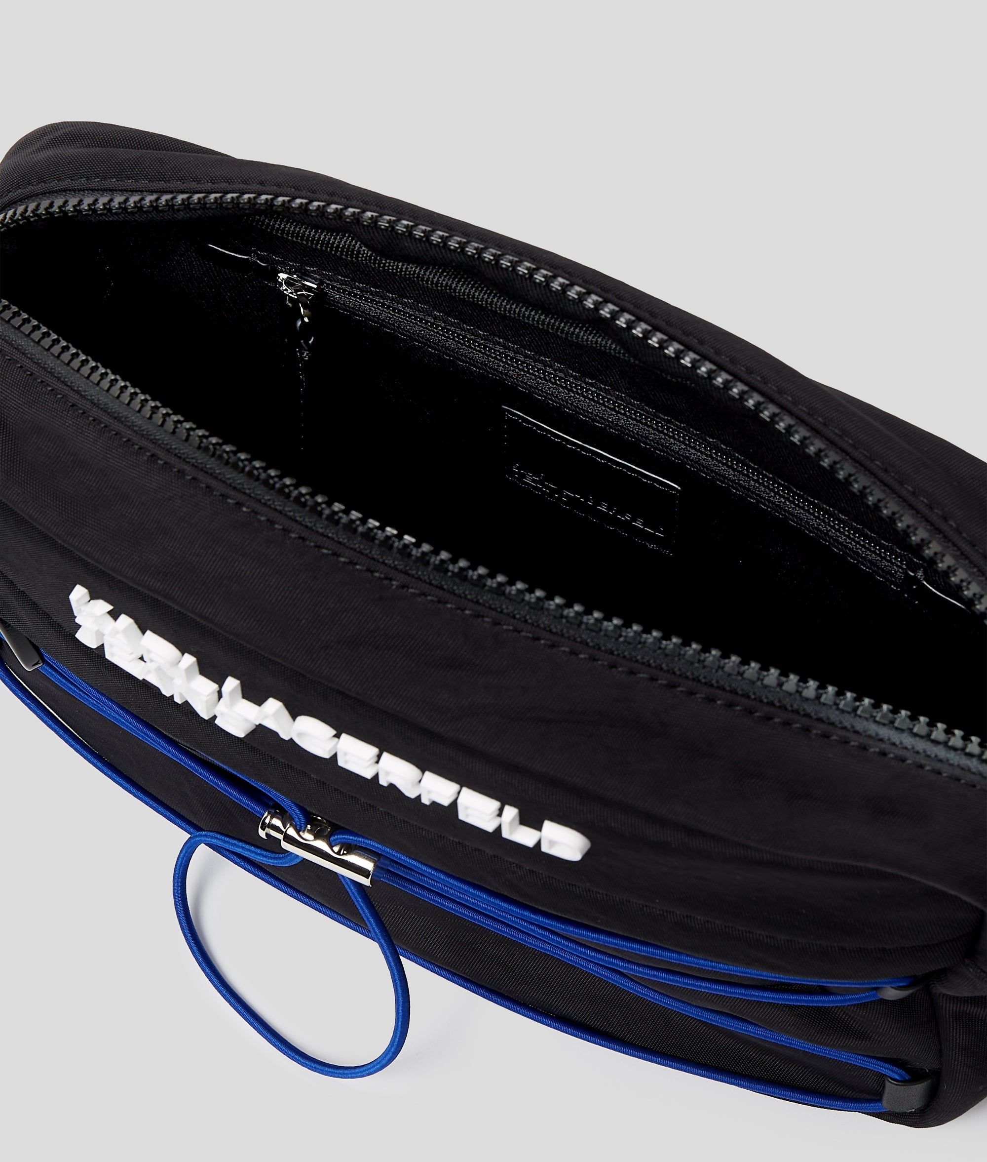 UTILITY DRAWSTRING CROSSBODY BAG