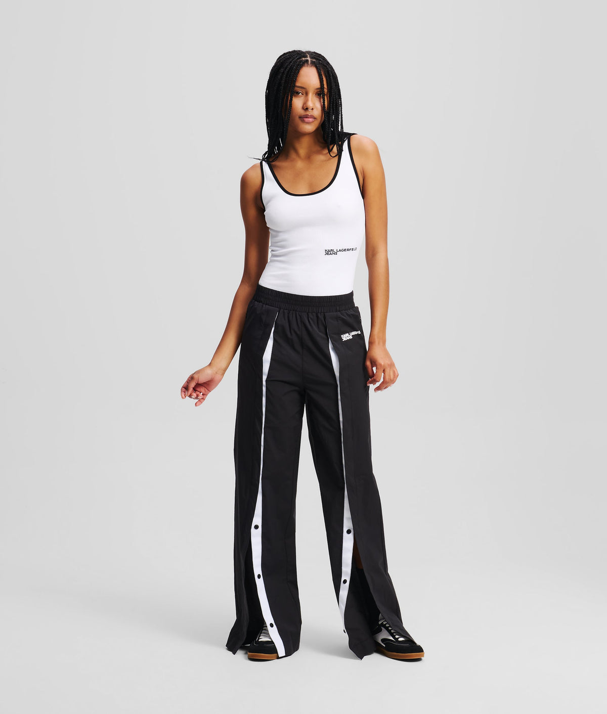 jogging bottoms