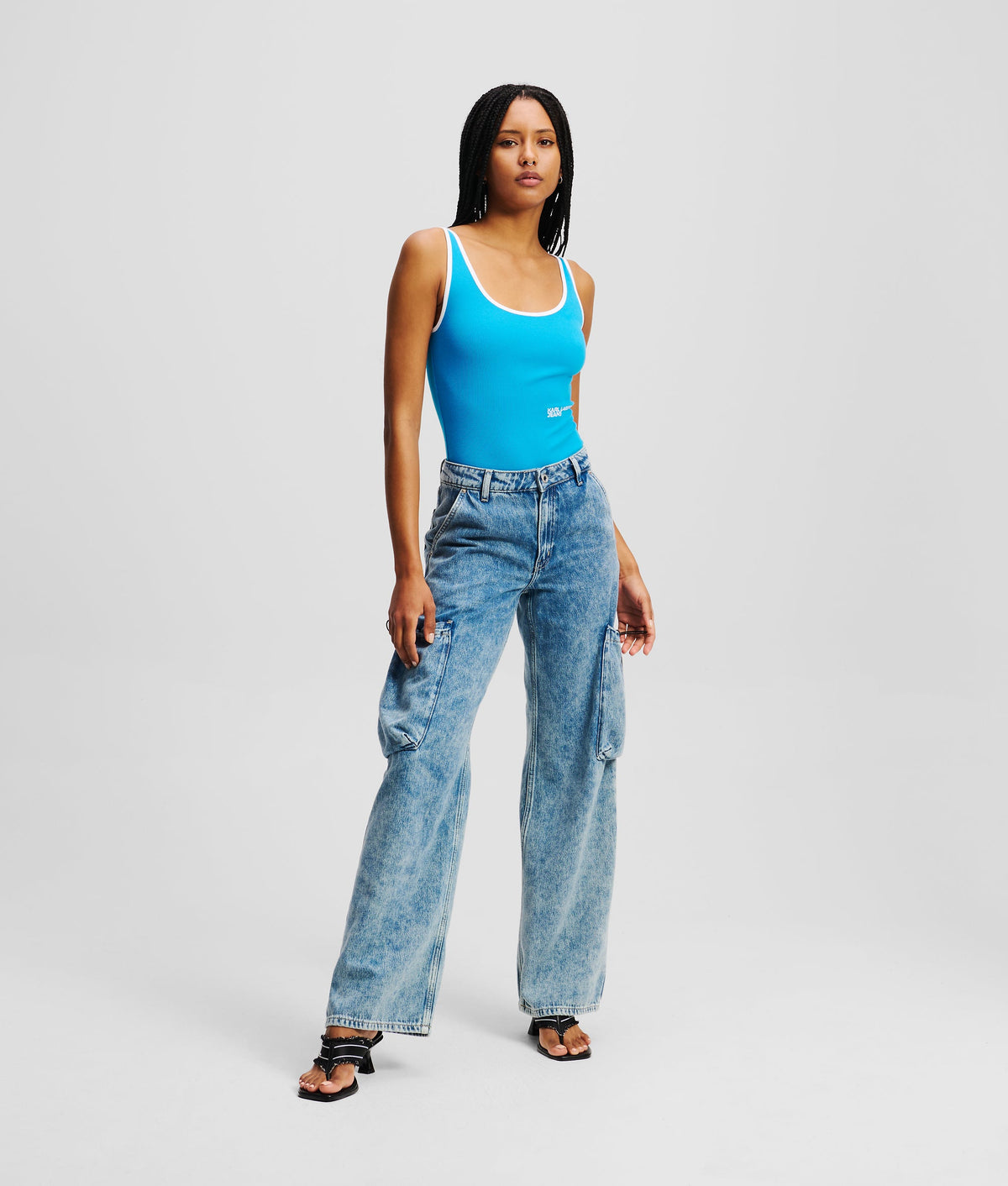 MID-RISE RELAXED UTILITY JEANS