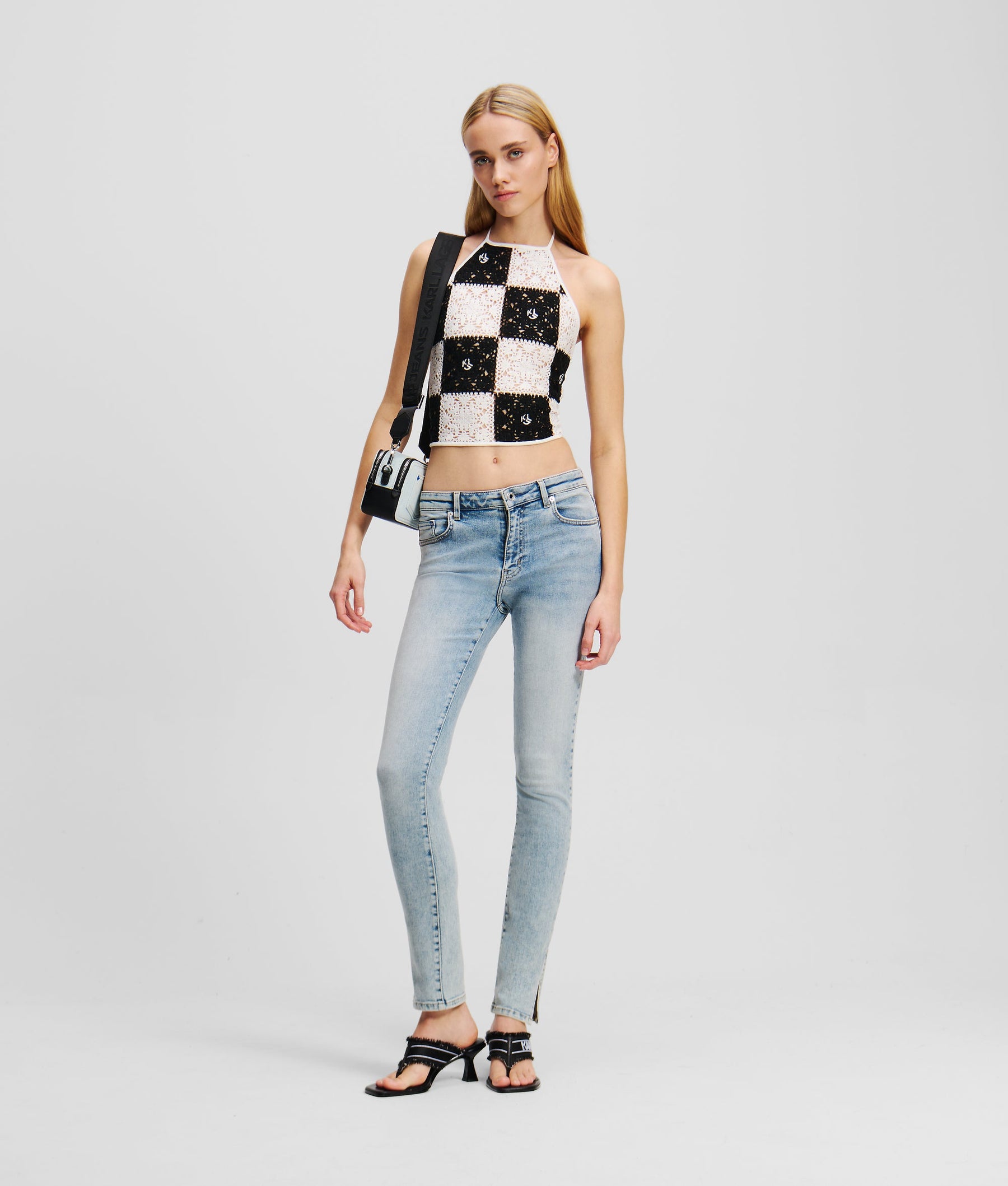 HIGH-RISE SPLIT-HEM SKINNY JEANS