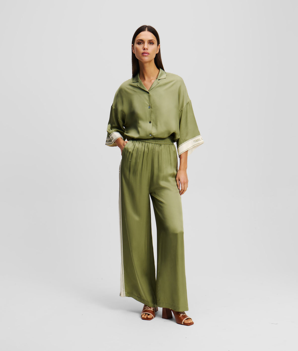 WIDE-LEG TROUSERS