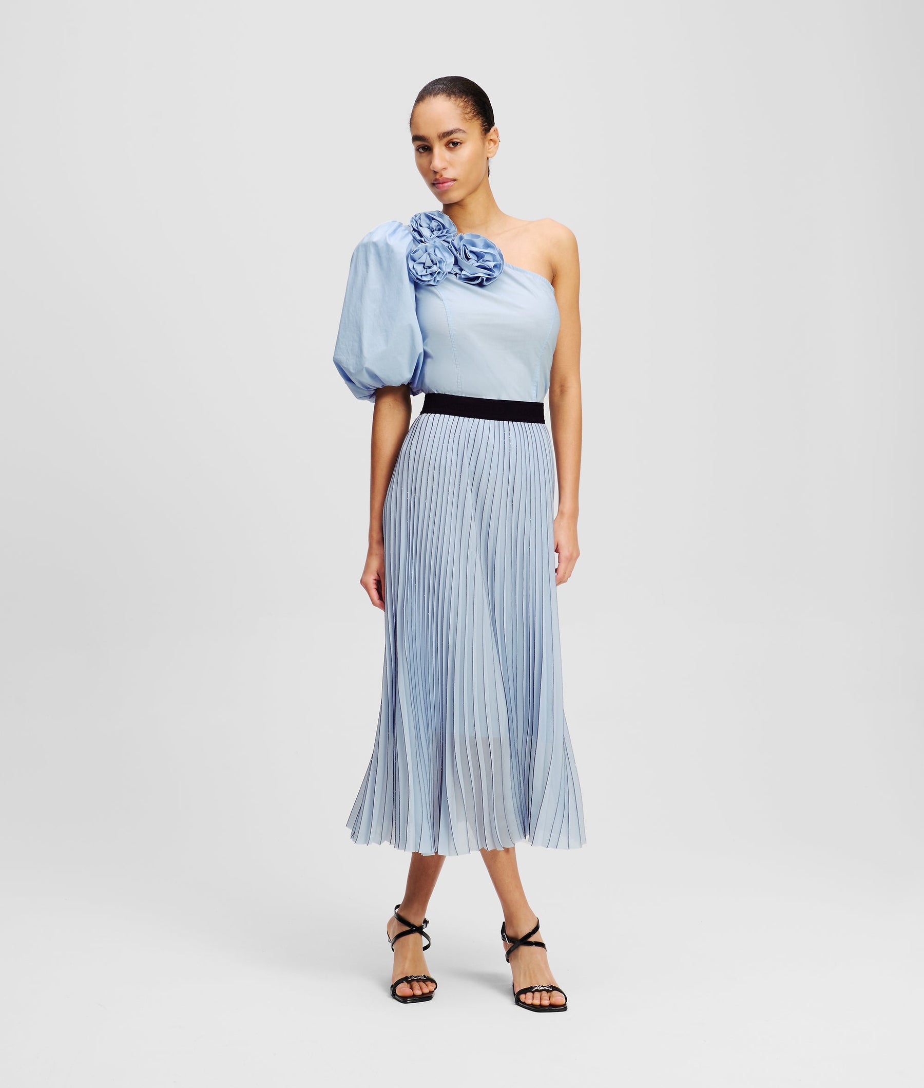 FLOWER ONE-SHOULDER TOP