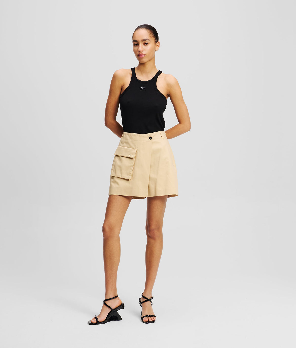 PATCH POCKET SKORT