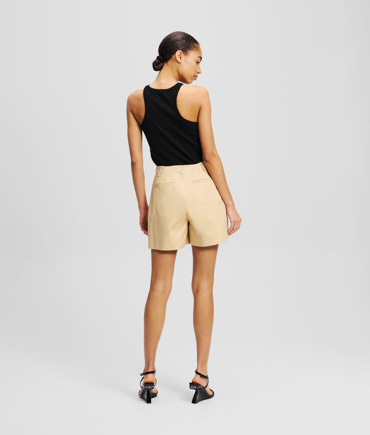 PATCH POCKET SKORT
