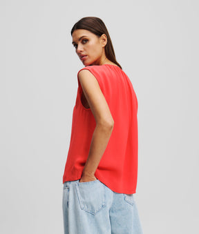 RUFFLE BLOUSE