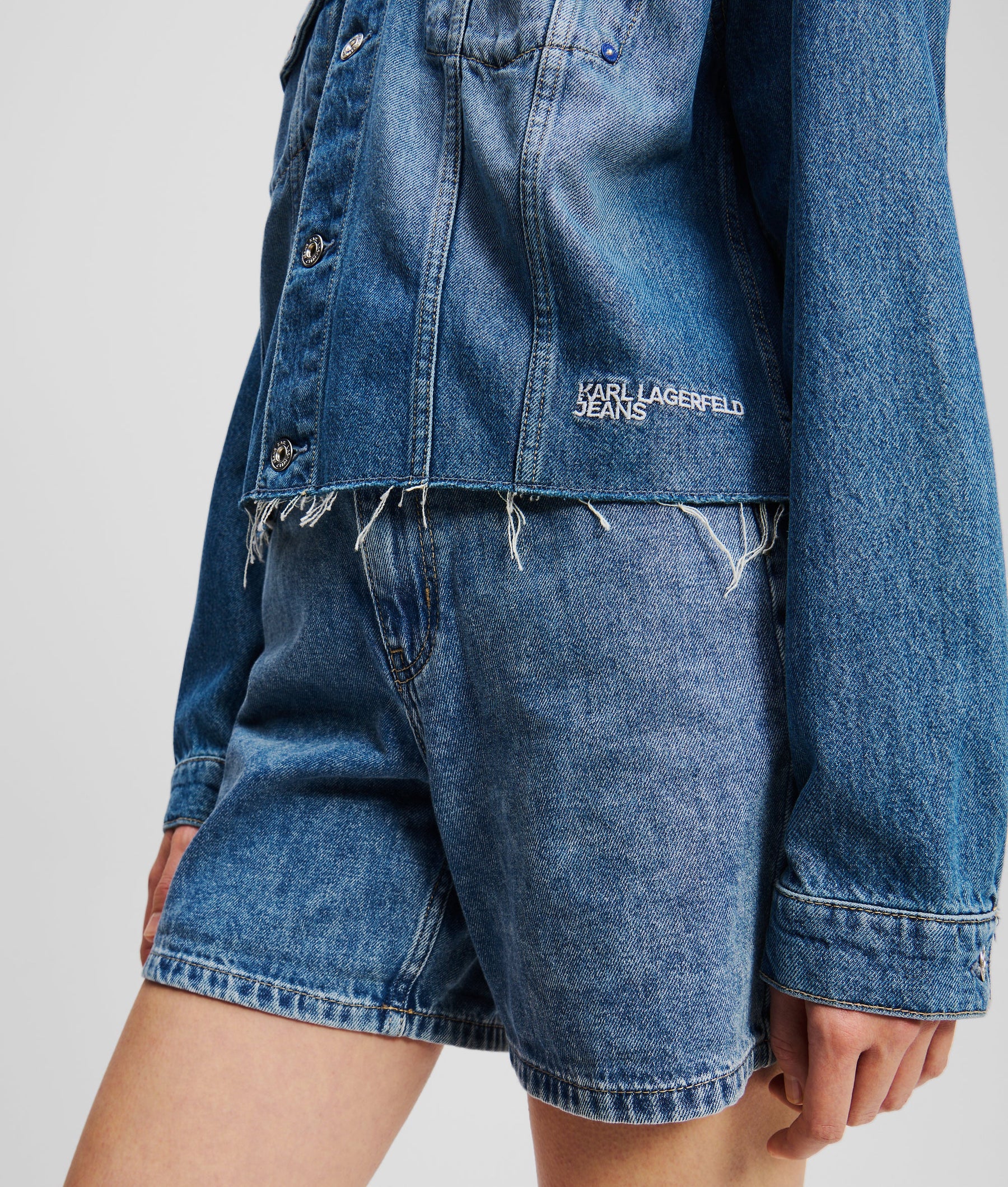 RELAXED FRINGED DENIM JACKET