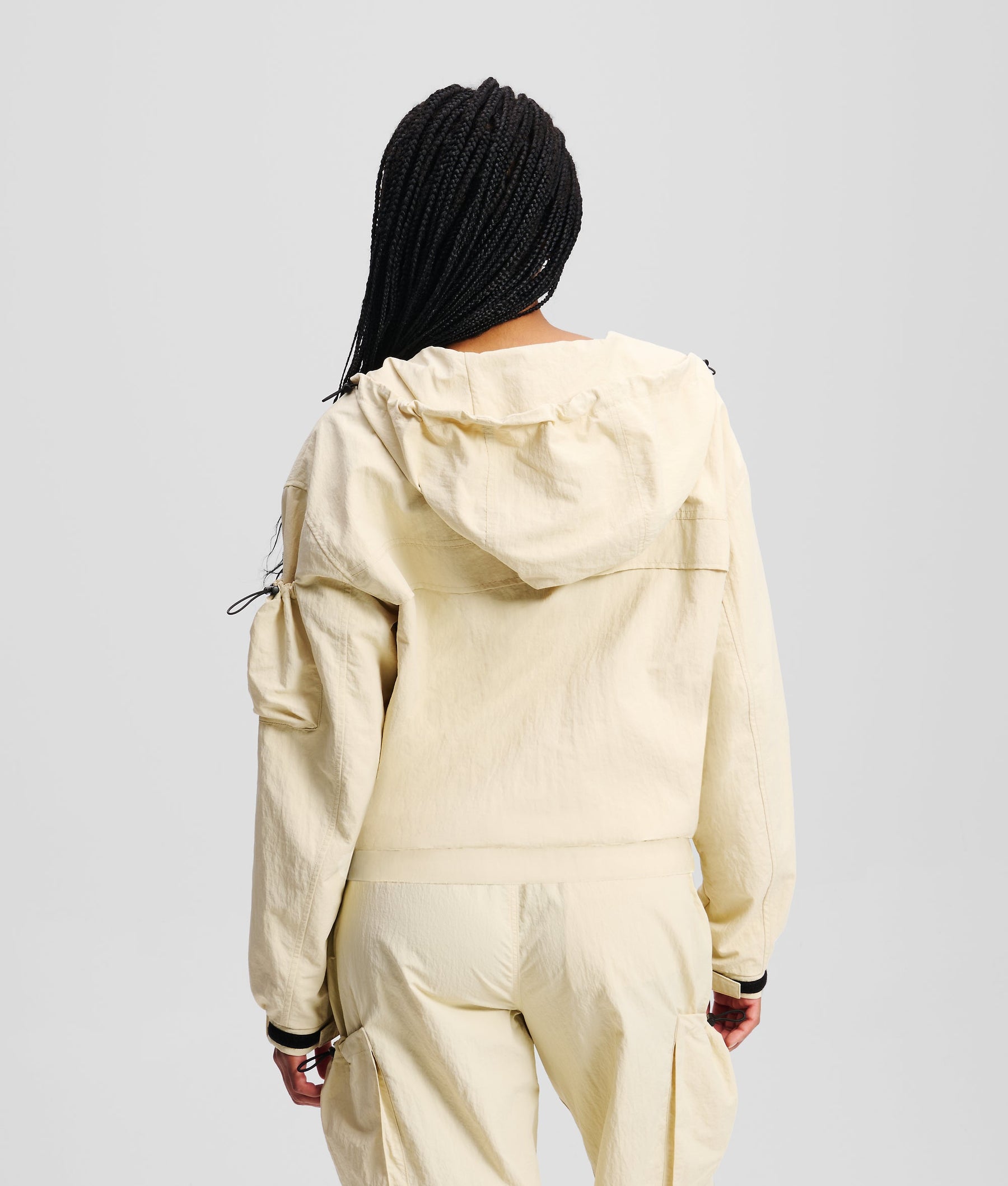LIGHTWEIGHT JACKET