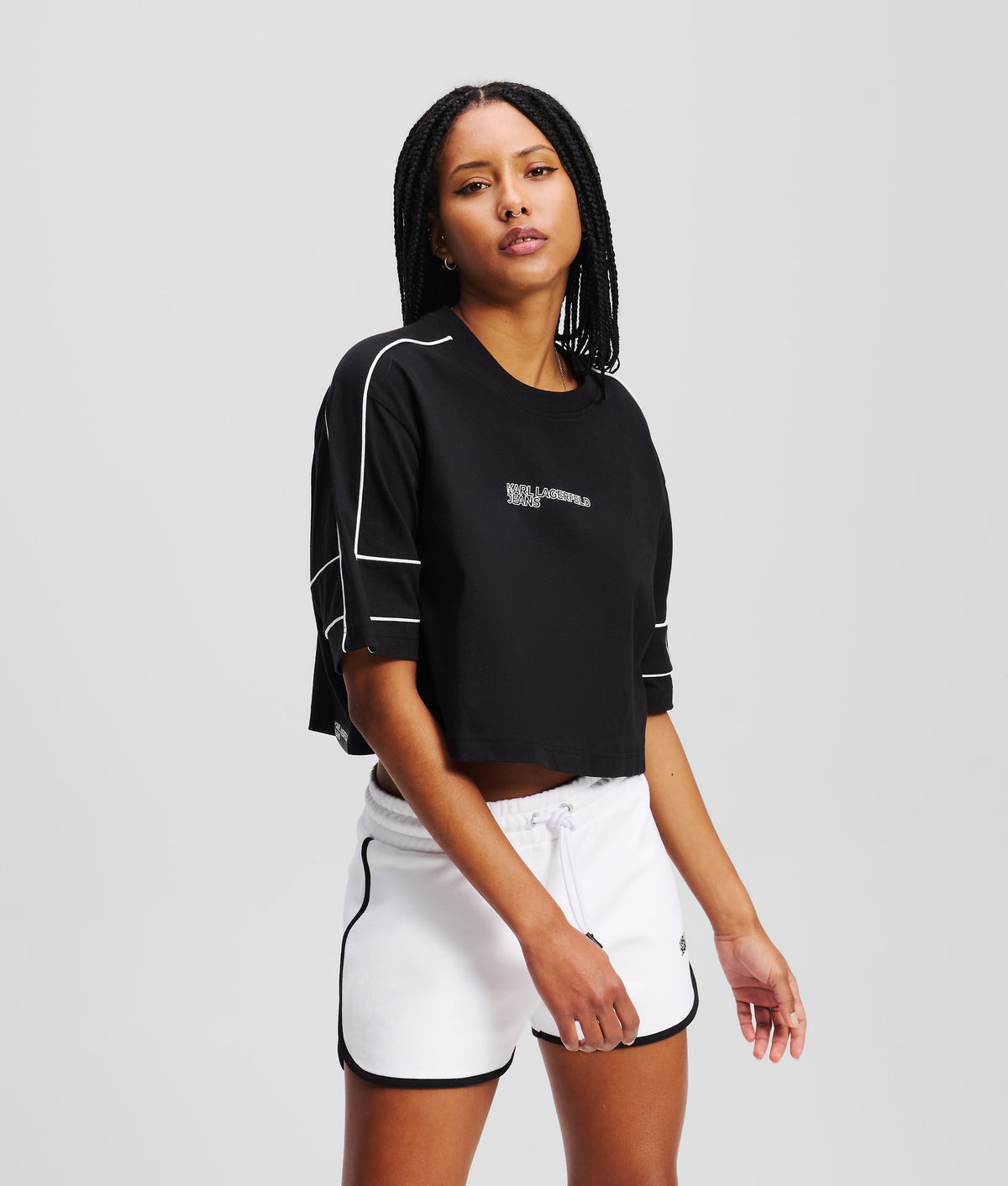 PIPING DETAIL T-SHIRT