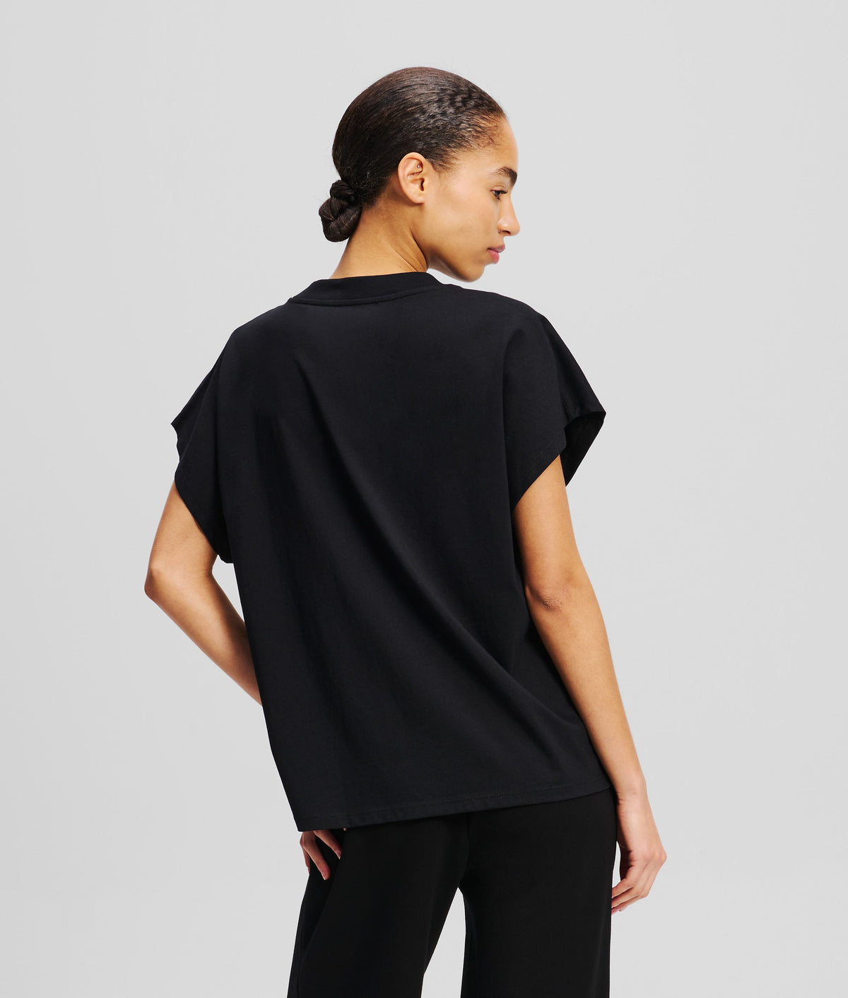 ORCHID EMBROIDERY T-SHIRT