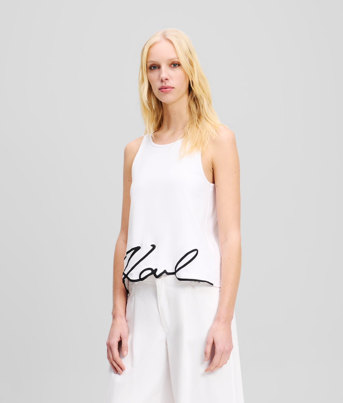 SIGNATURE HEM TANK TOP