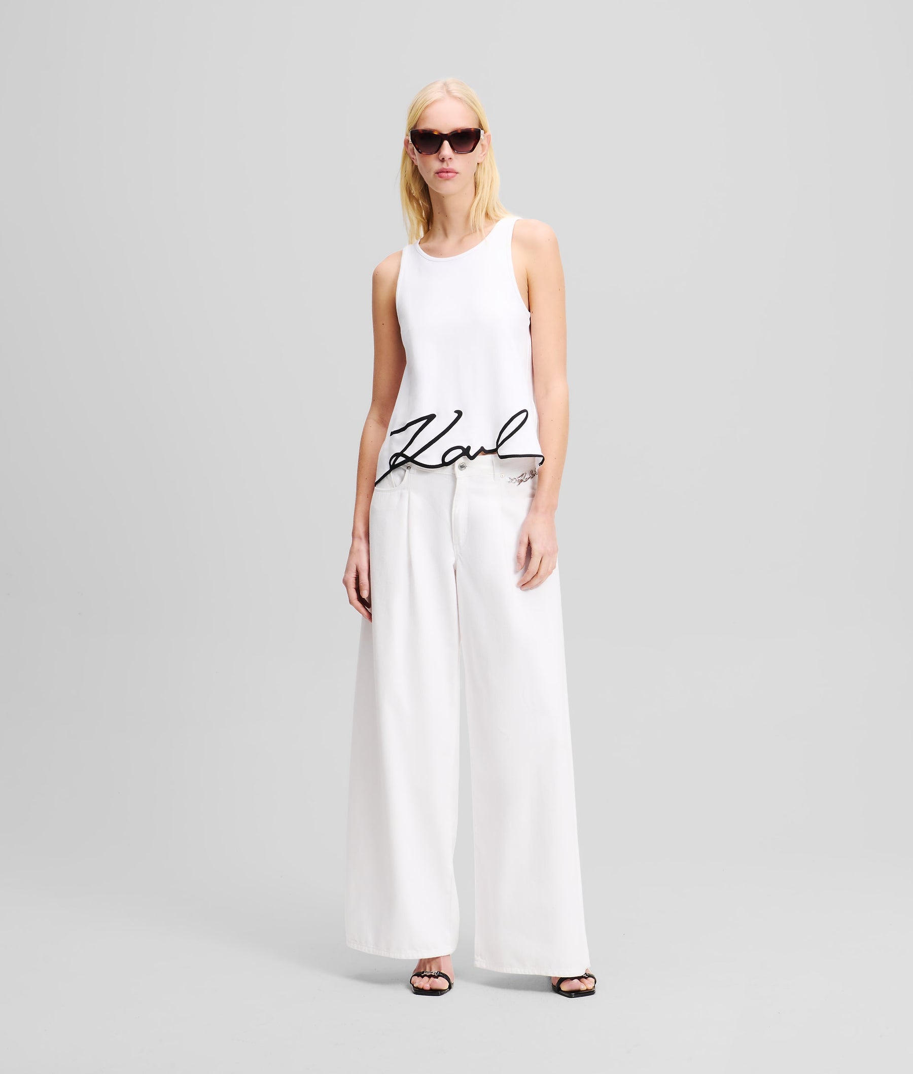 SIGNATURE HEM TANK TOP