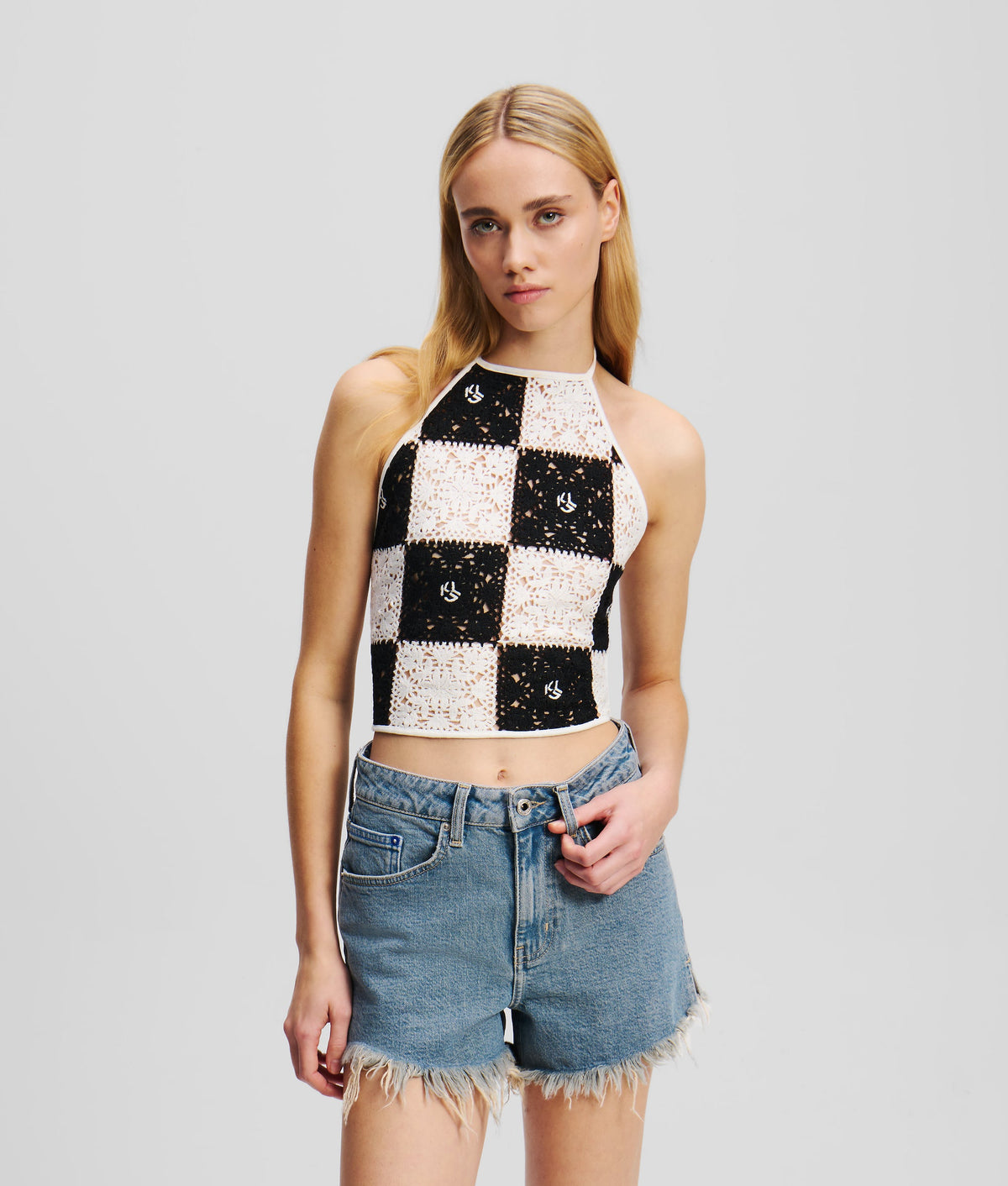 CROCHET HALTER-NECK TOP