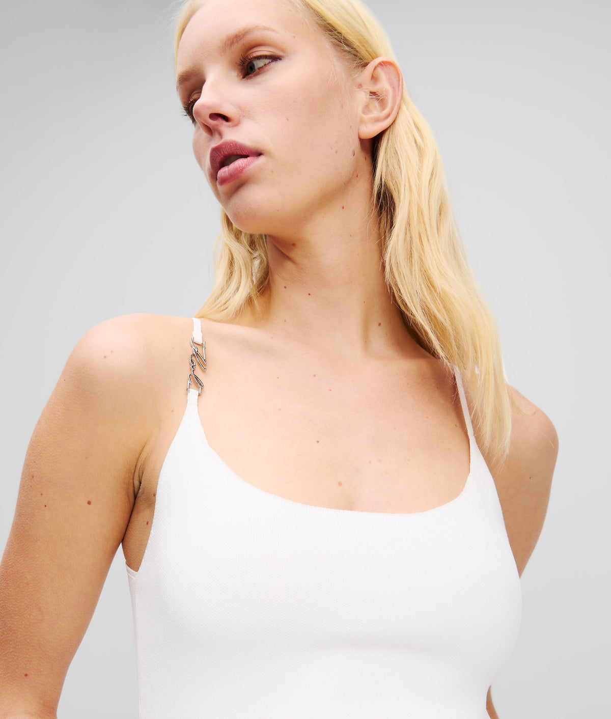 KNITTED TANK TOP
