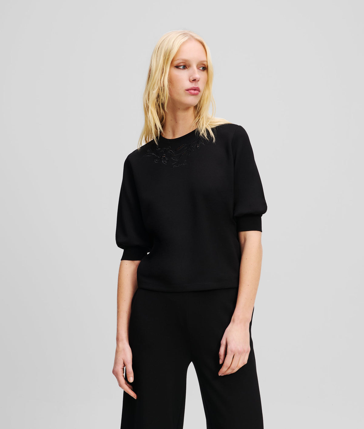 ORCHID EMBROIDERY JUMPER