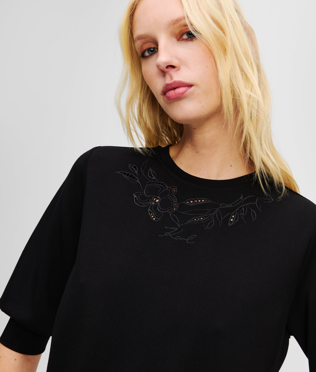 ORCHID EMBROIDERY JUMPER