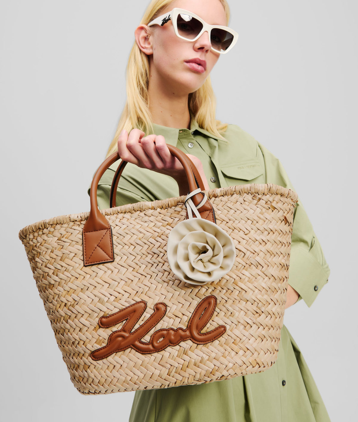 K/SIGNATURE MEDIUM RAFFIA TOTE BAG