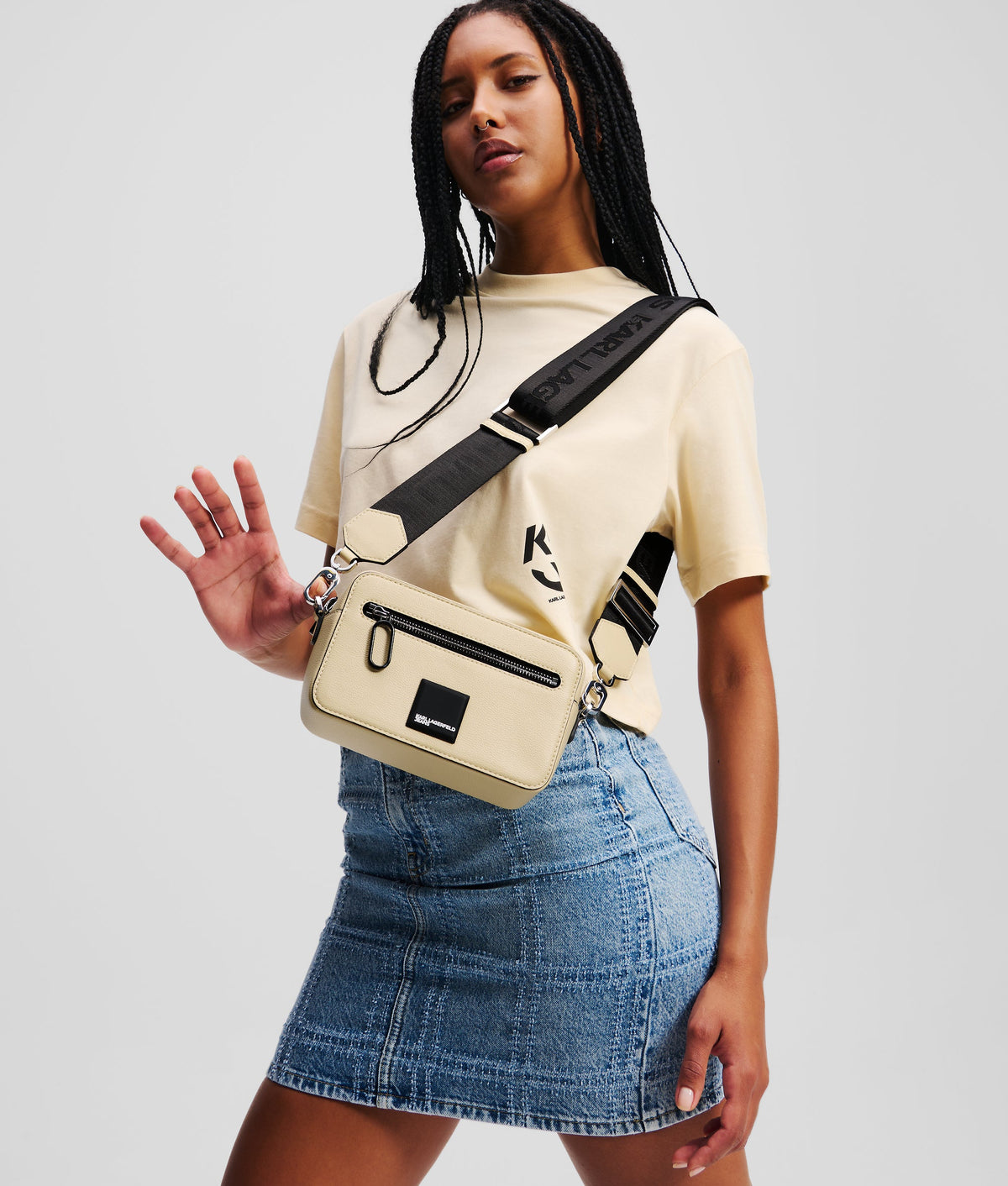BOX LOGO CAMERA BAG