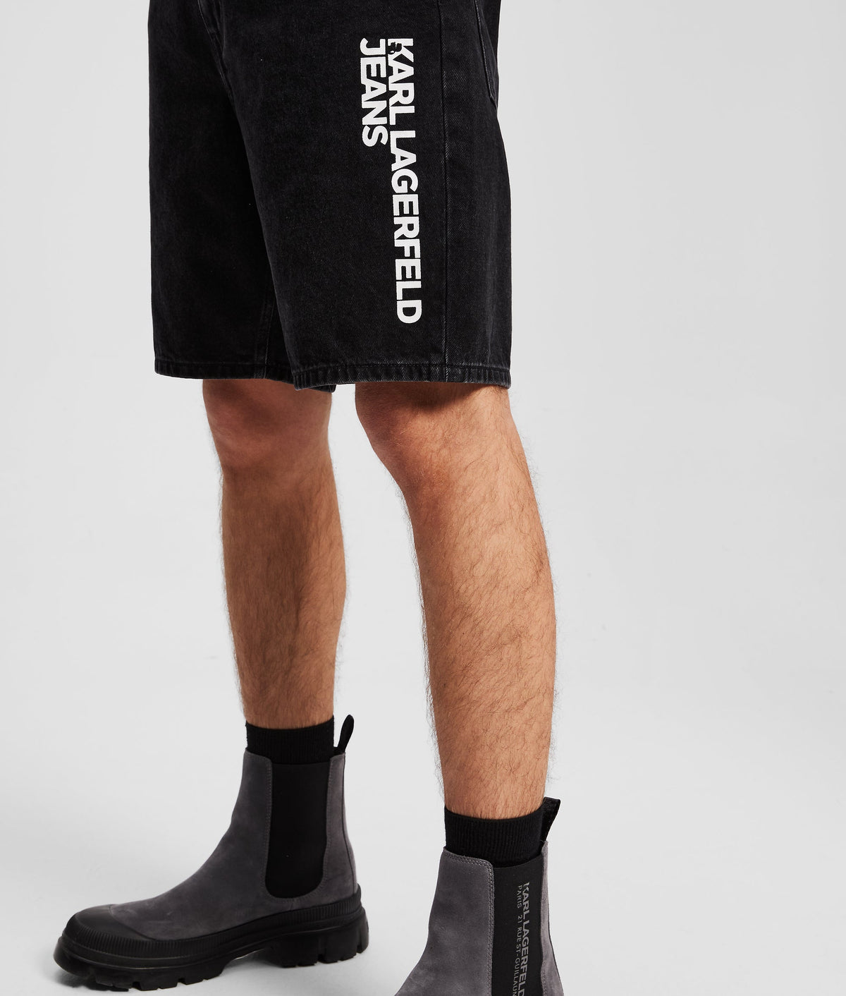 RELAXED DENIM SHORTS