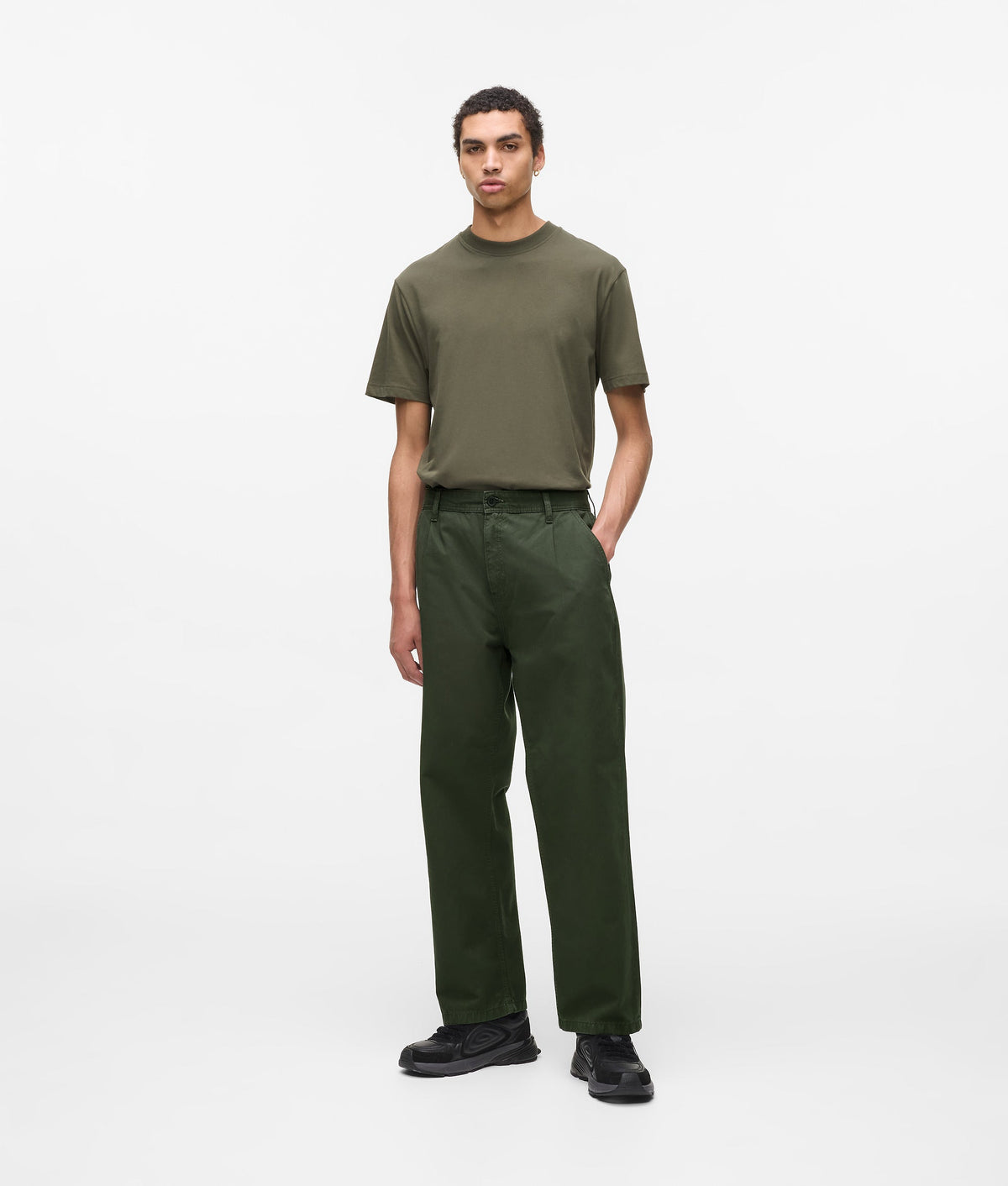 Relaxed chino pants