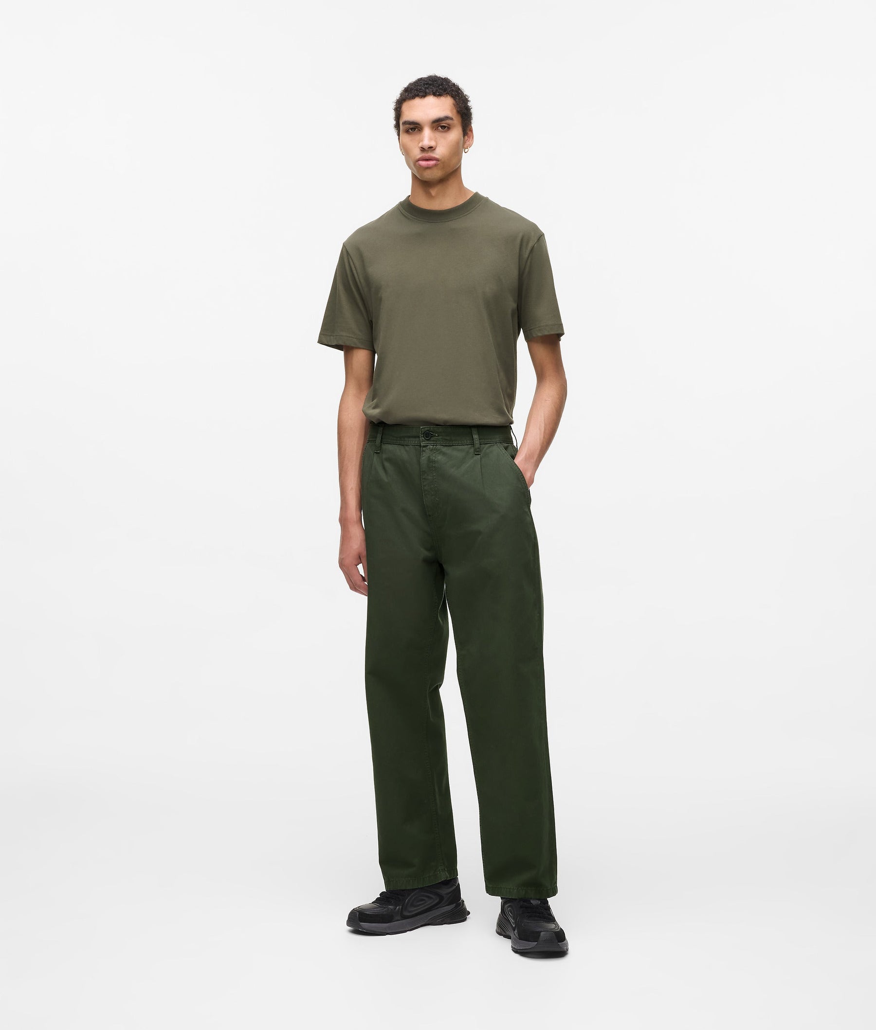 Relaxed chino pants