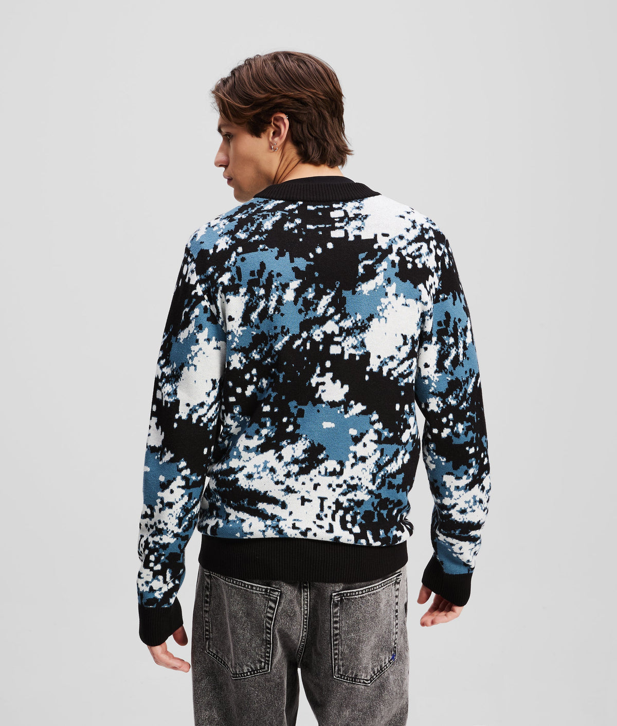 ALL-OVER PRINT JUMPER
