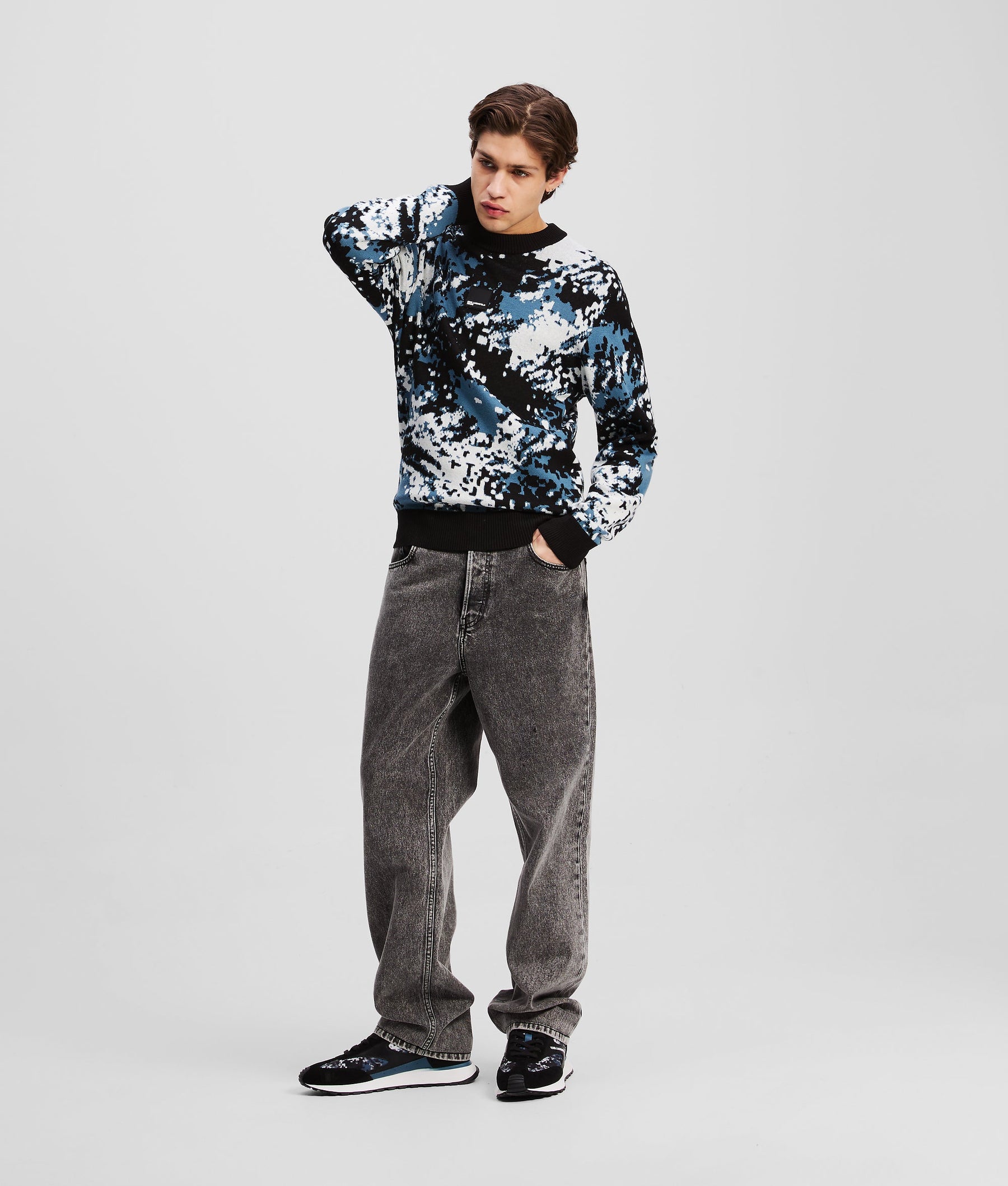ALL-OVER PRINT JUMPER