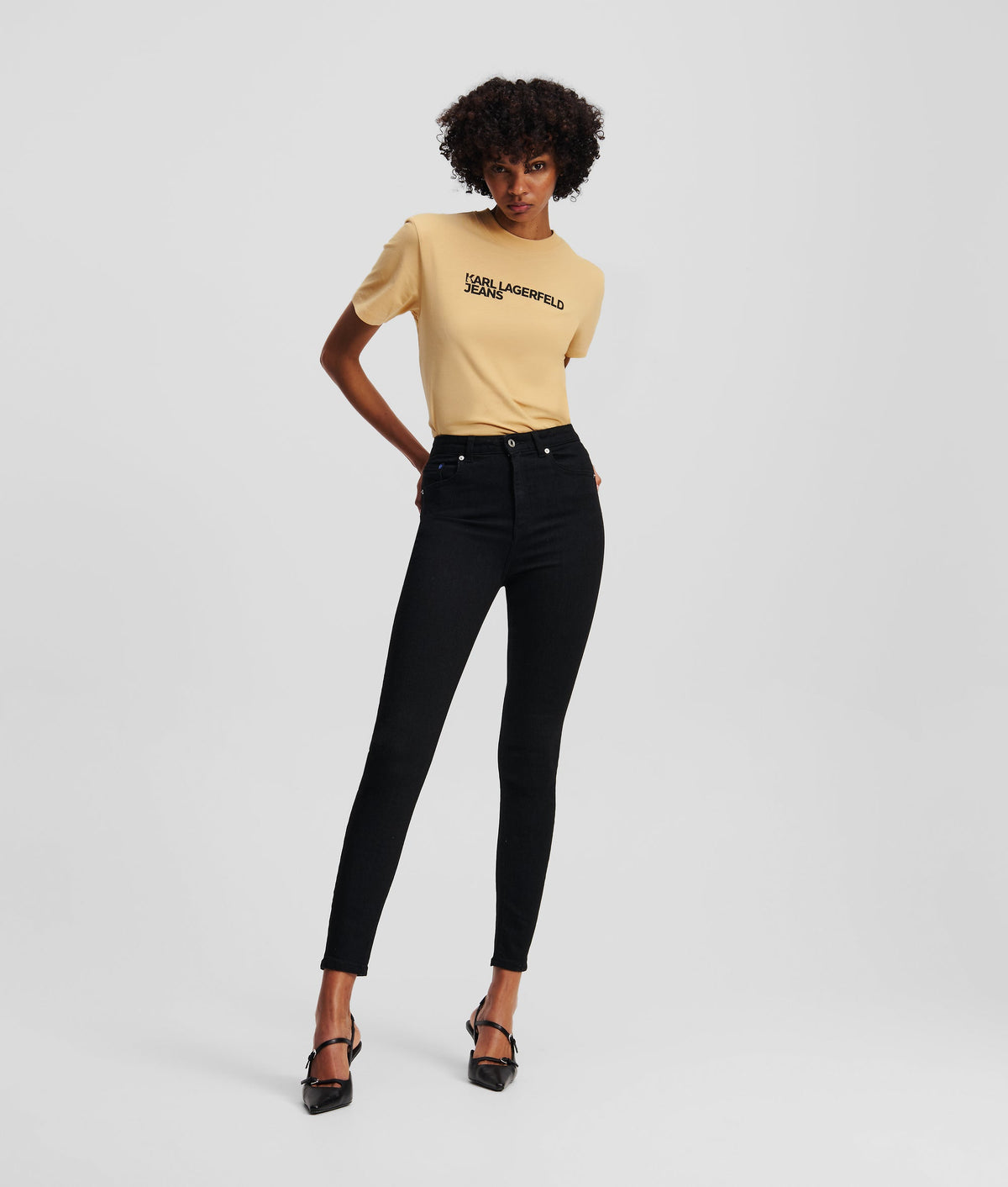 HIGH-WAISTED SKINNY JEANS
