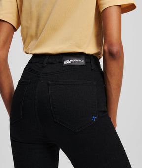 HIGH-WAISTED SKINNY JEANS