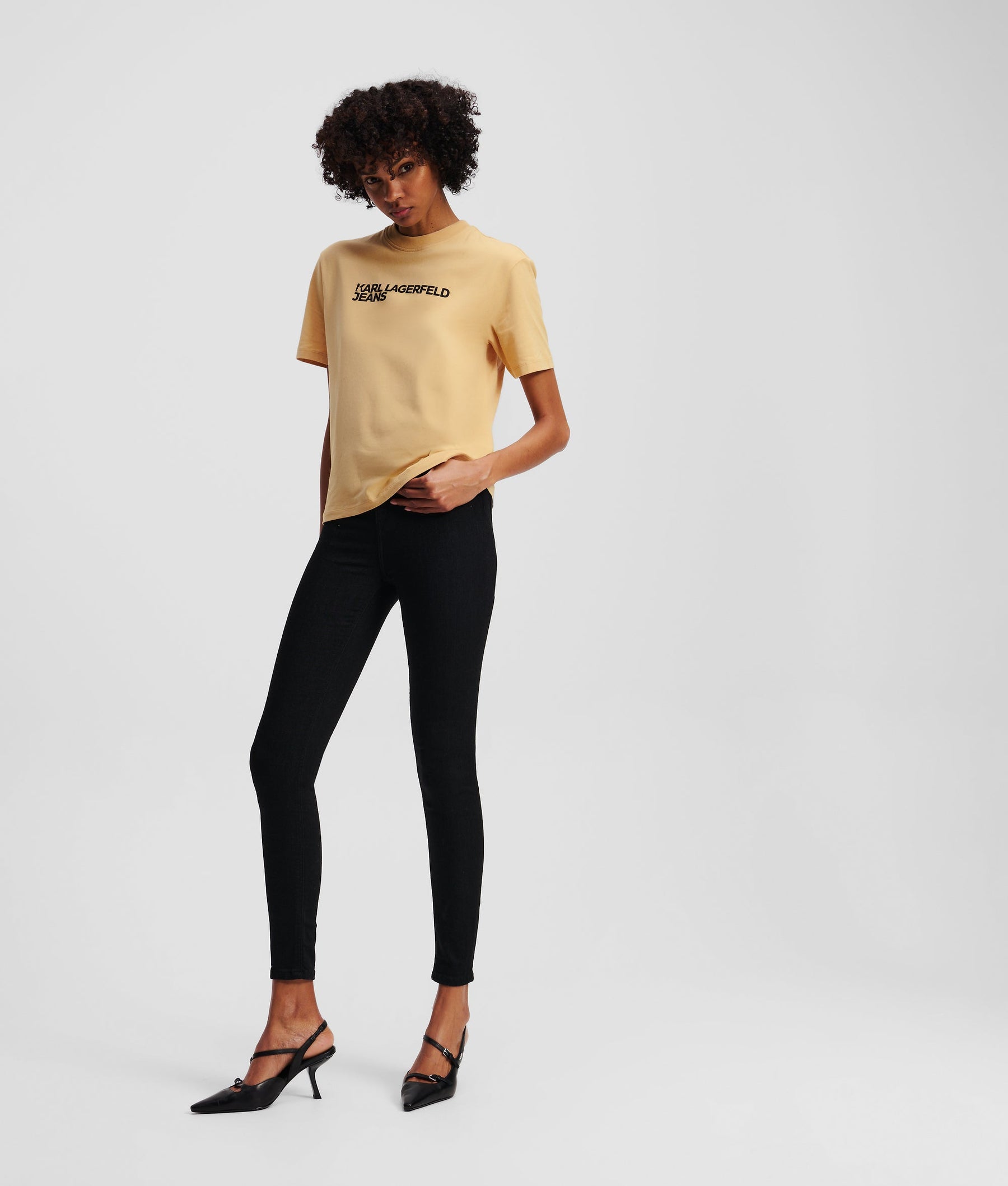HIGH-WAISTED SKINNY JEANS